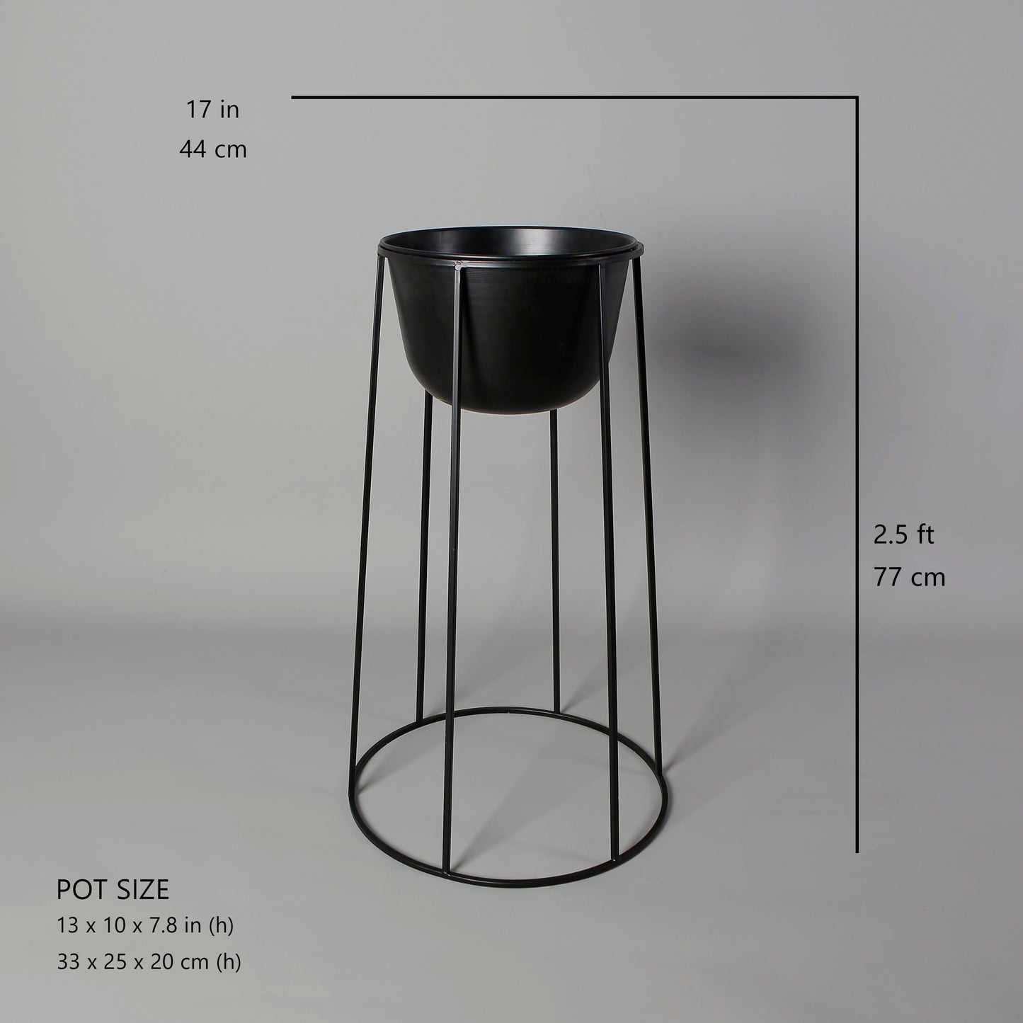 Nura Black Raised Metal Pot Planter 2.5’