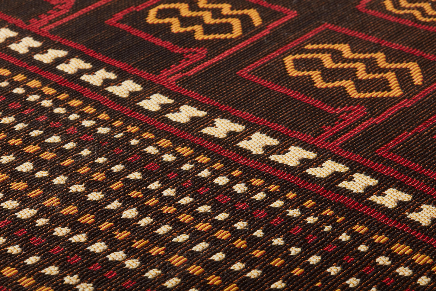 Bassa Burgundy / Ivory