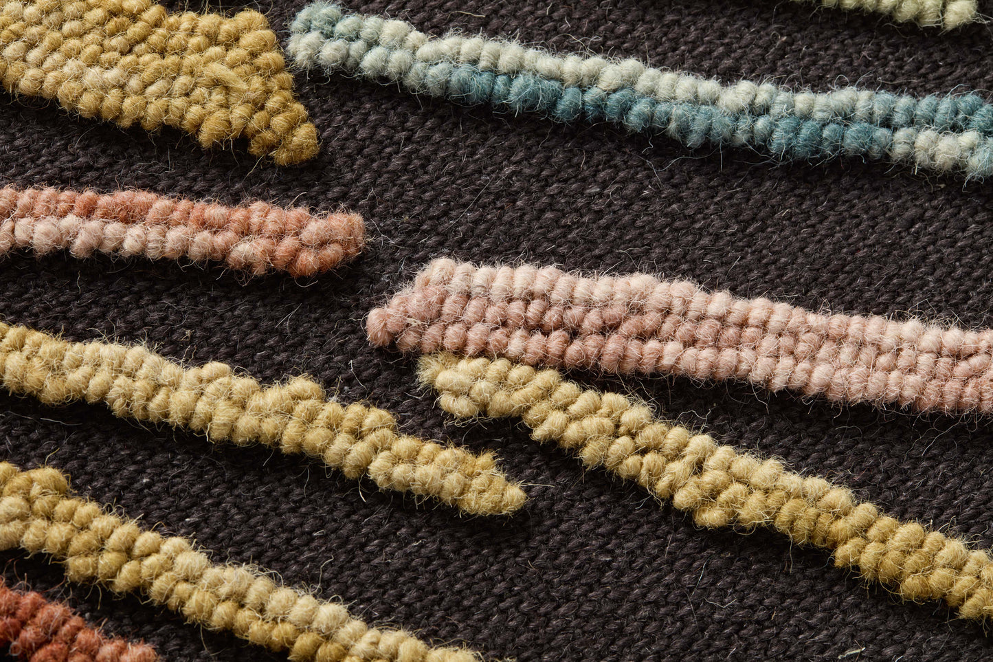 Windblown Black / Multi
