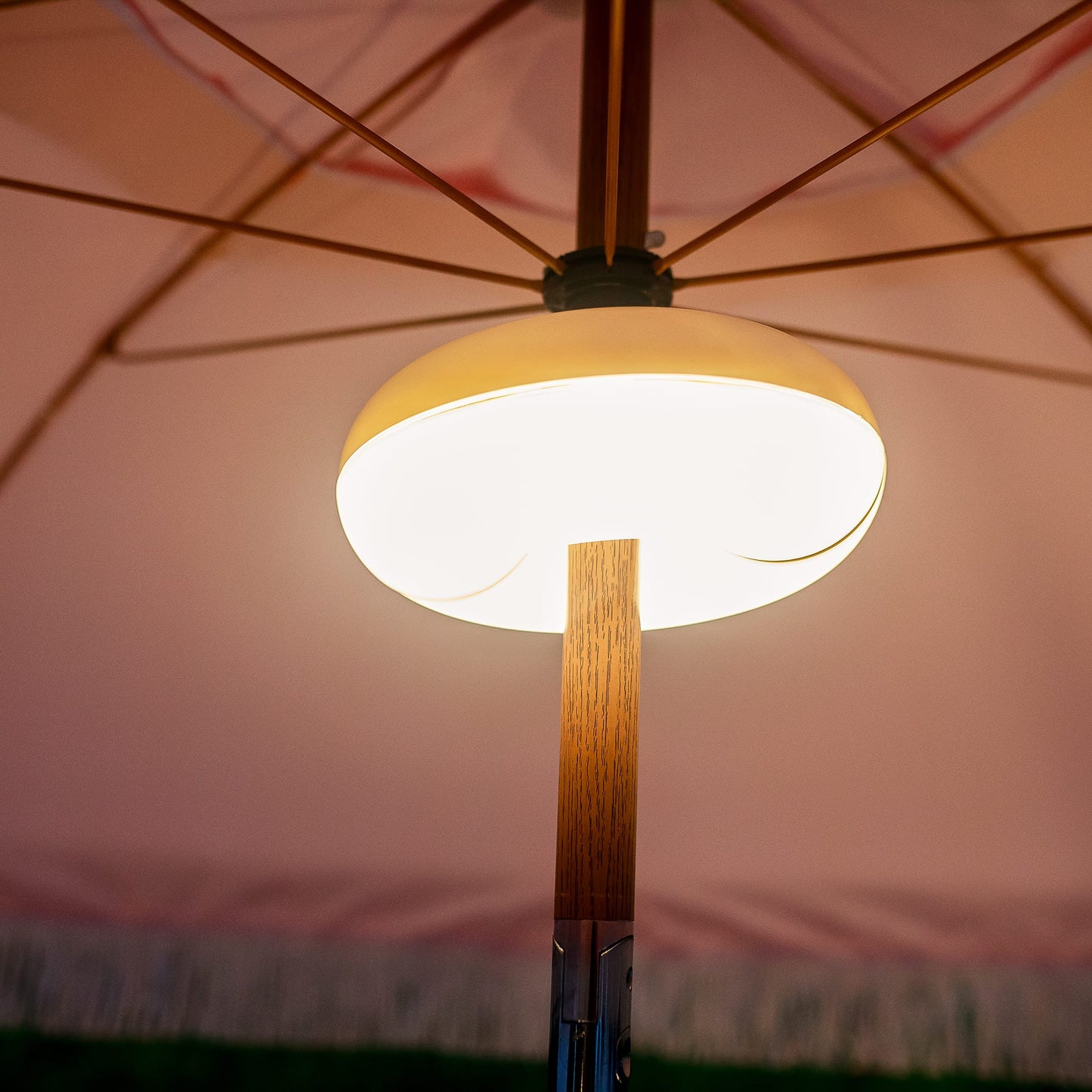 Lima Portable LED Lightbulb for Umbrella