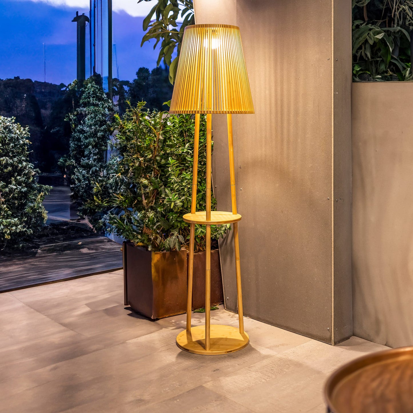 Okinawa Solar-charged Floor Lamp