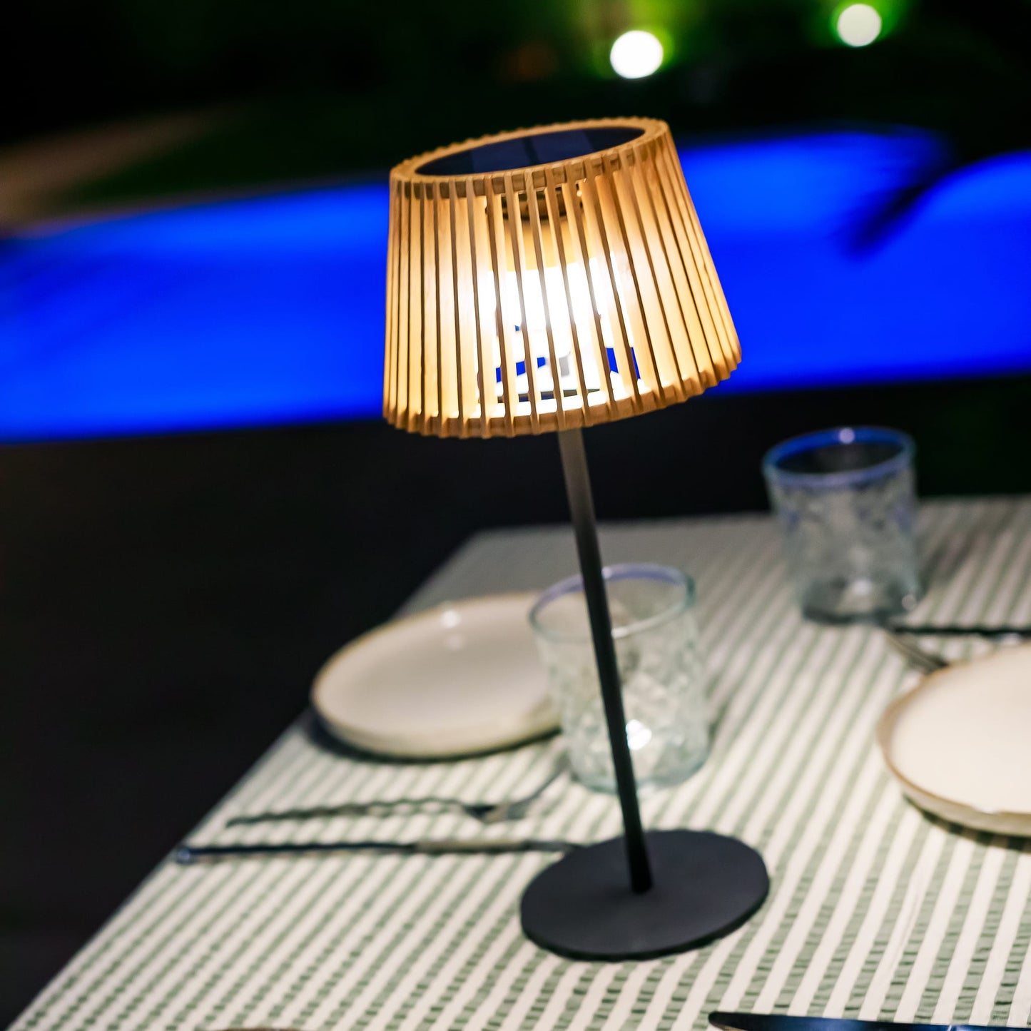 Okinawa Solar-charged Table Lamp