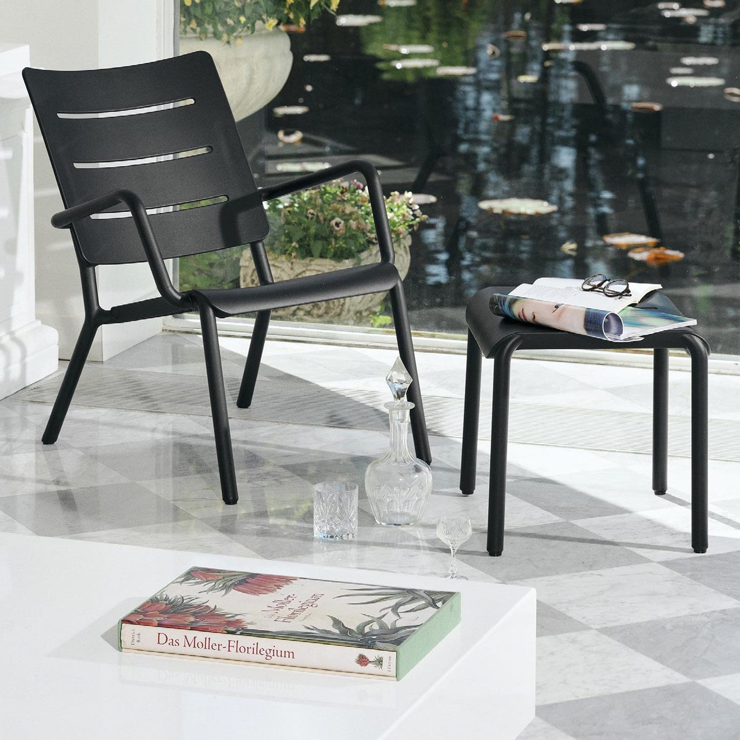 OUTO Hocker Indoor & Outdoor