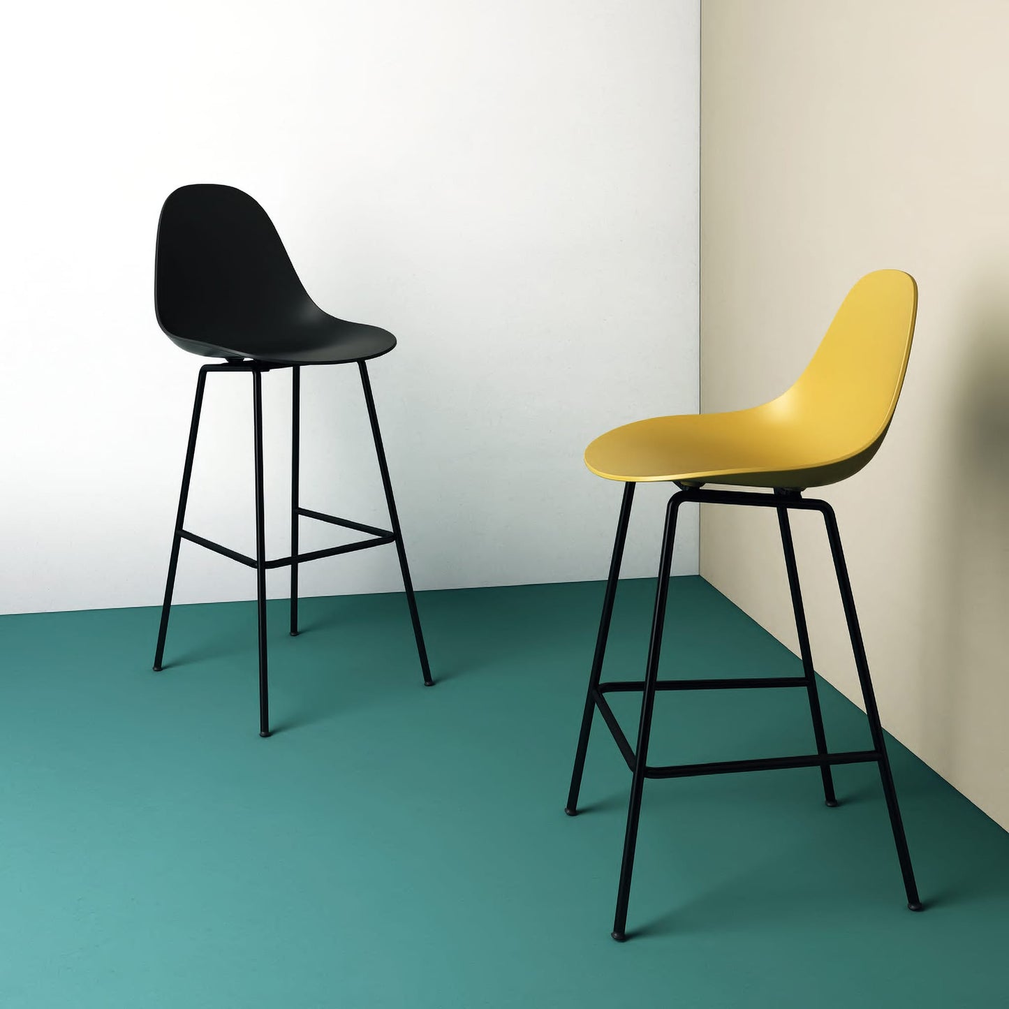 TA Counter Stool Indoor