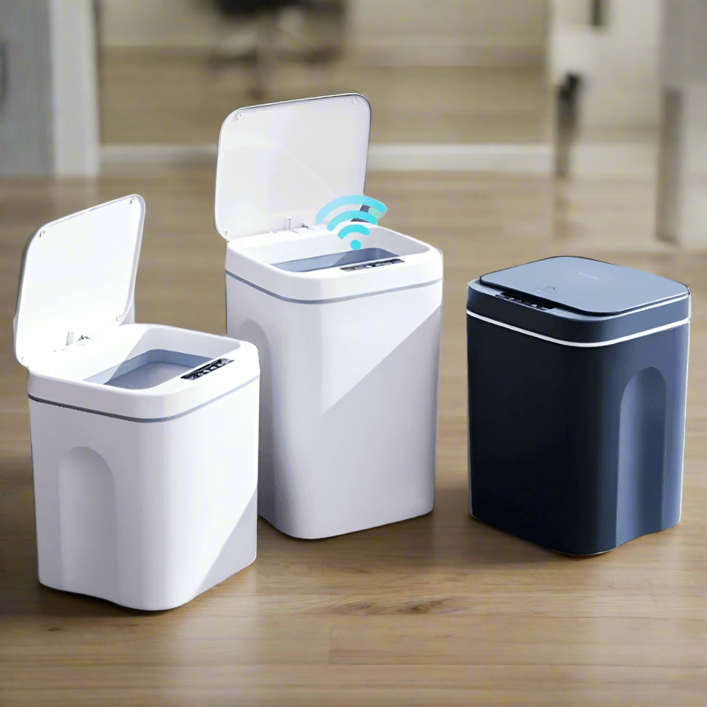 Trash Can with Intelligent Sensor