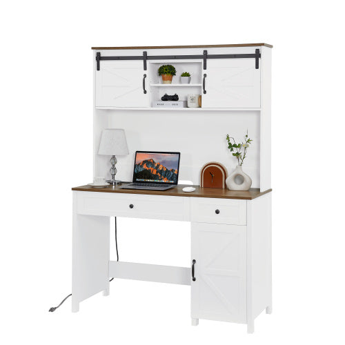 Bureau en bois avec station de charge