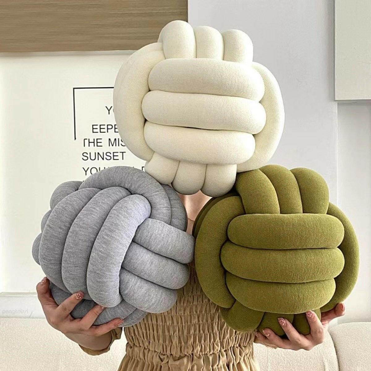 Knotted Ball Throw Pillow - Austrige™