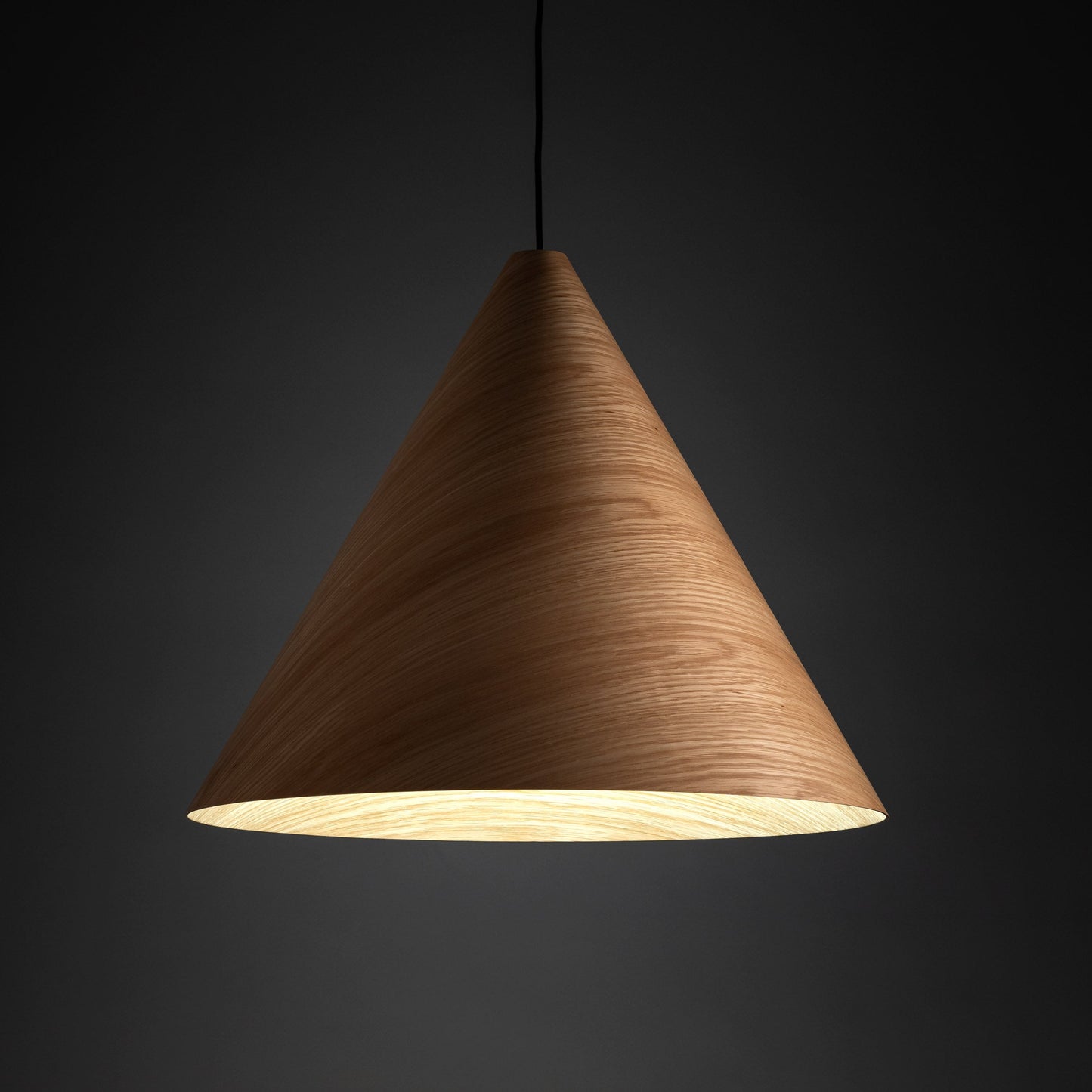 SOLIS Wood Scandinavian Pendant Lamp