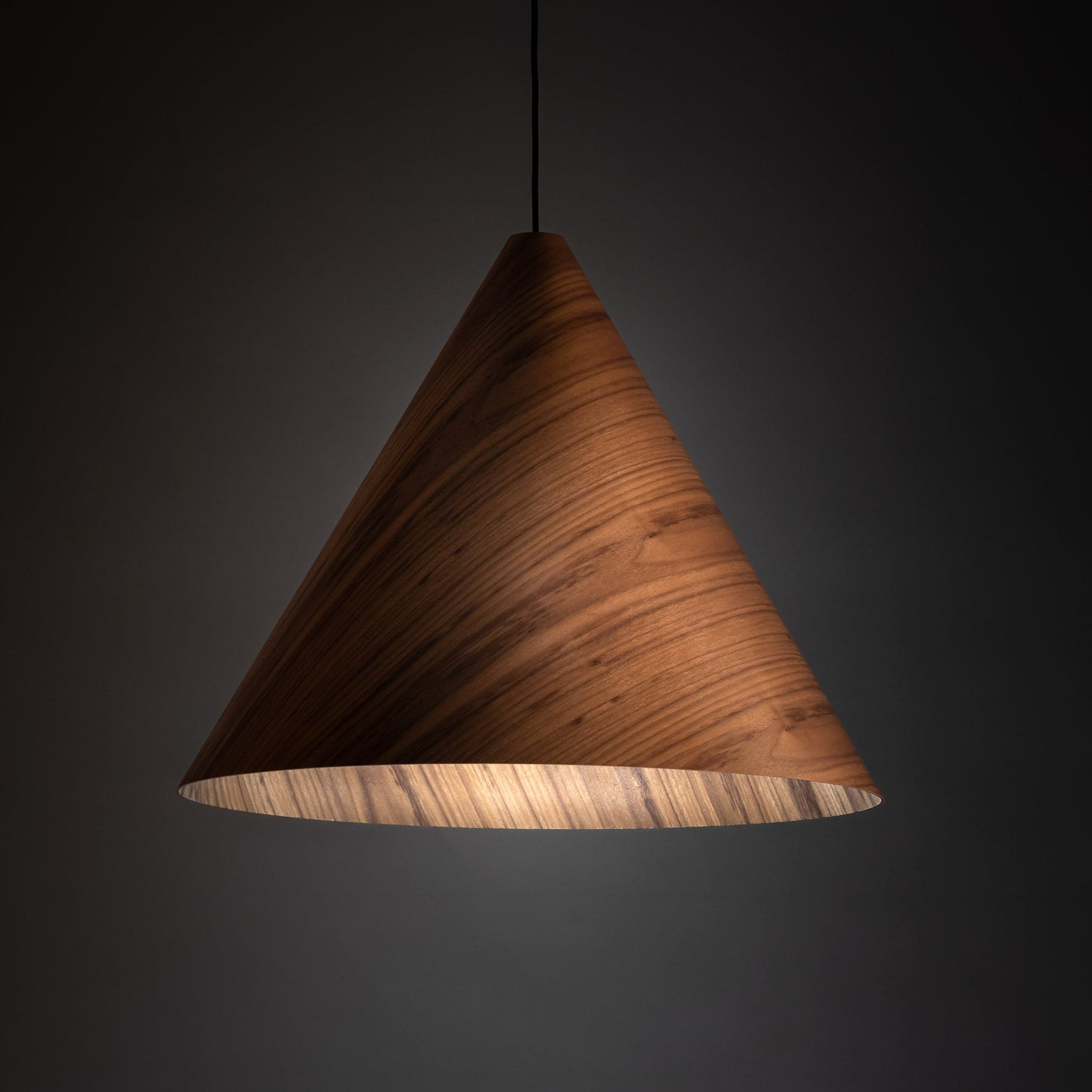 SOLIS Wood Scandinavian Pendant Lamp