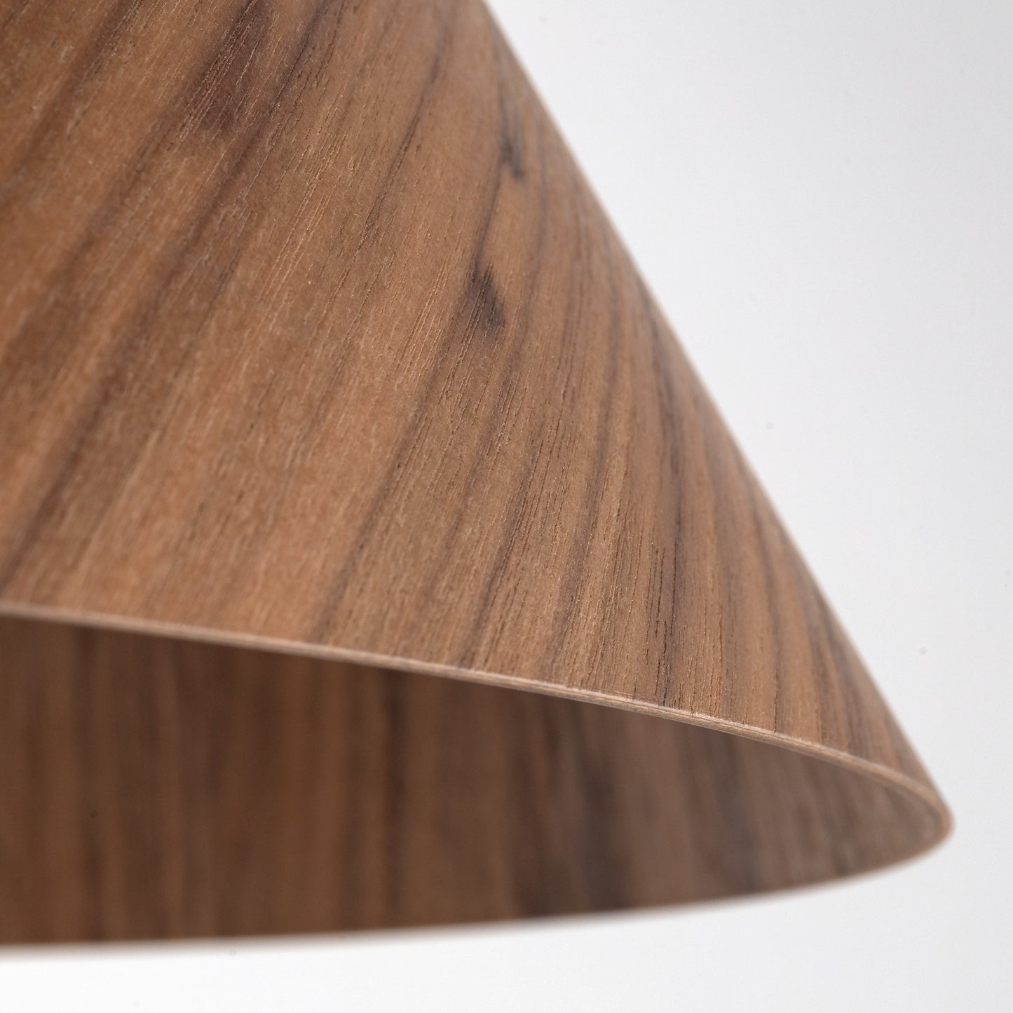 SOLIS Wood Scandinavian Pendant Lamp