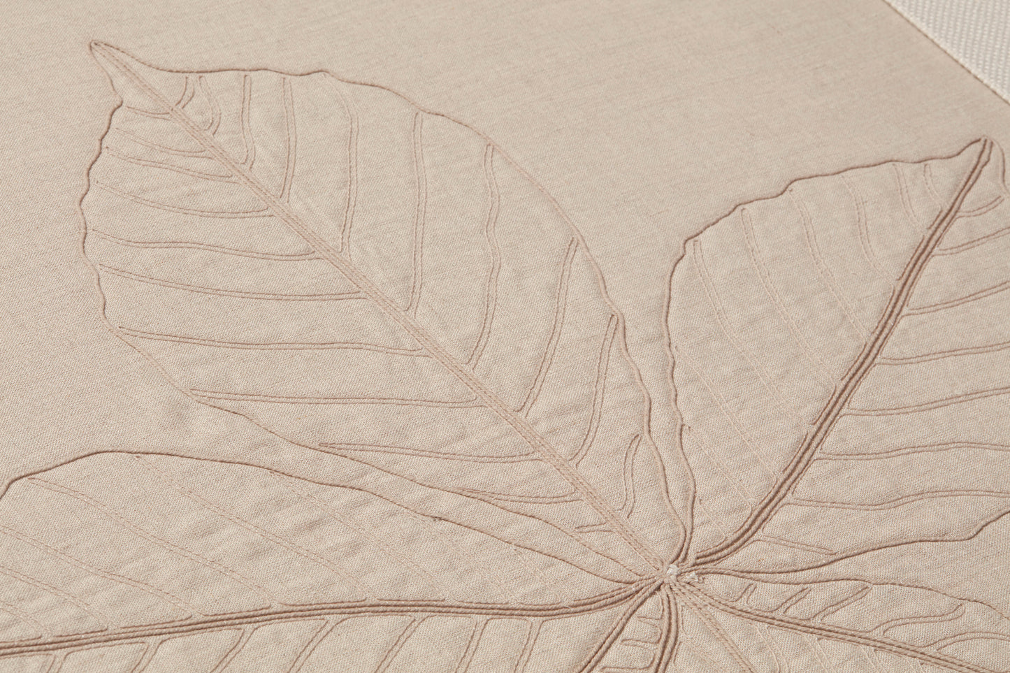 Horse Chesnut Natural / Beige