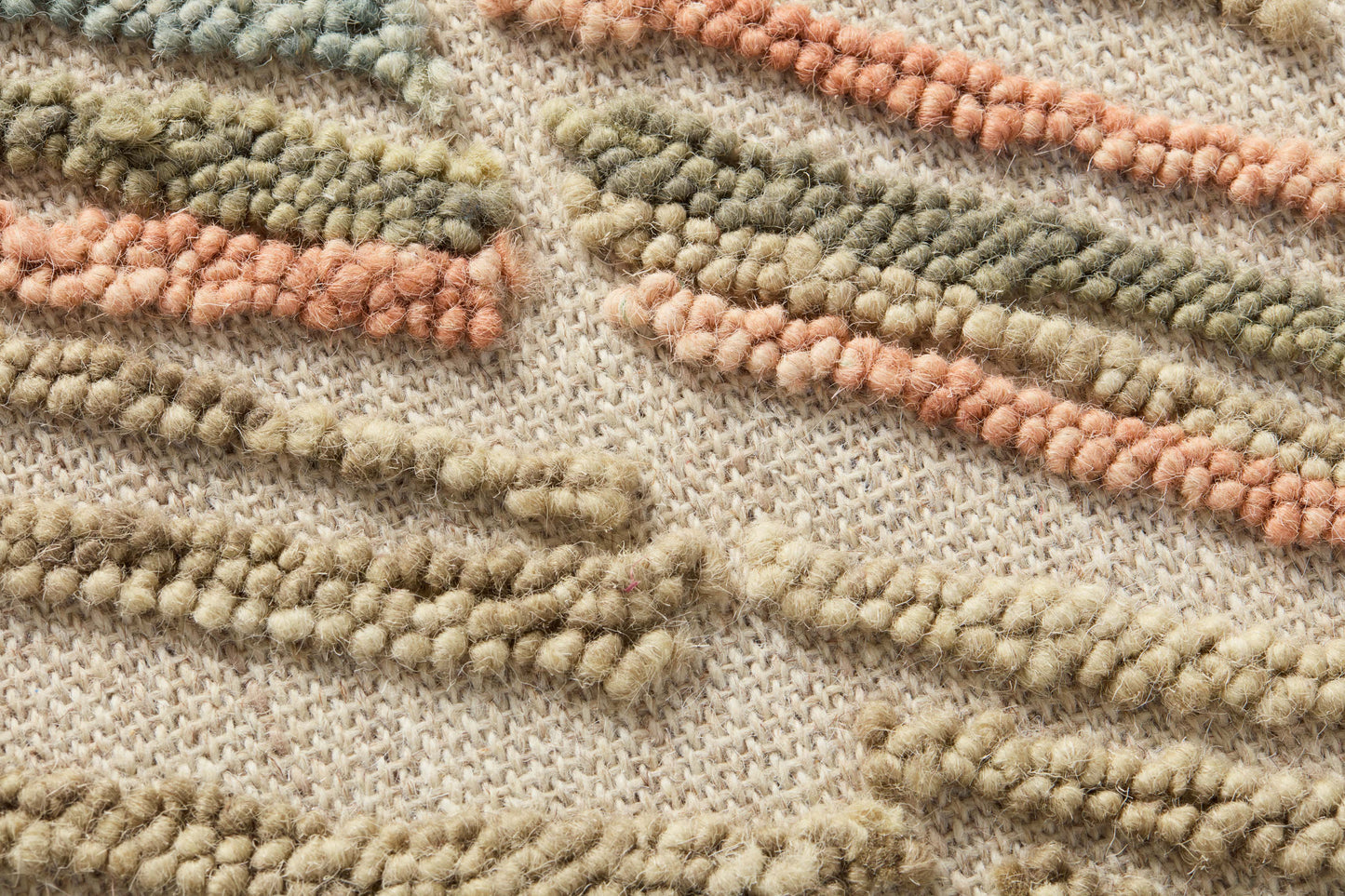 Carried Away Beige / Multi