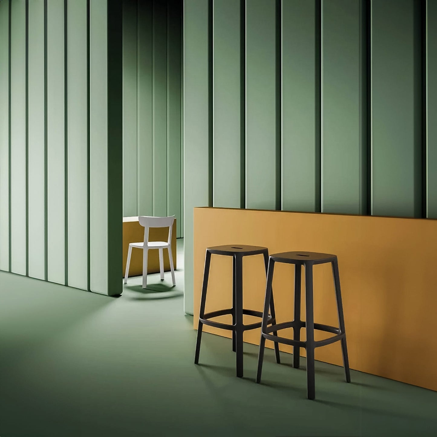 Cadrea Bar Stool Indoor & Outdoor