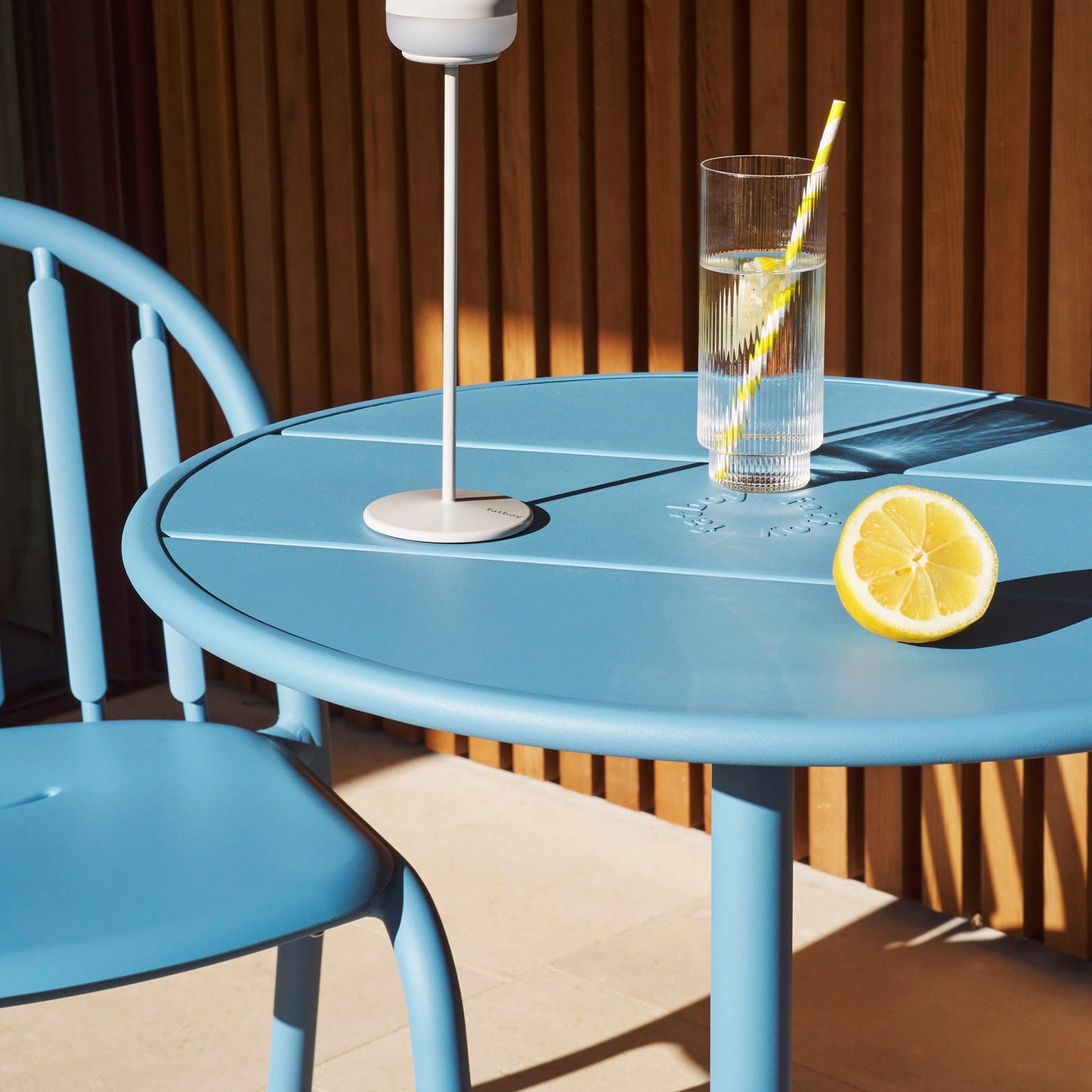 Fred's Bistro Set 1 Round Table + 2 Chairs