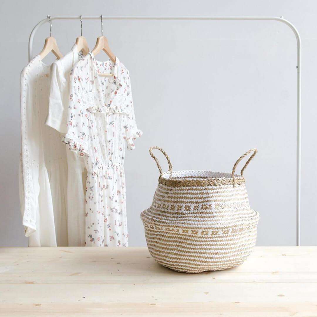 Isak - Seagrass Basket With White Decoration