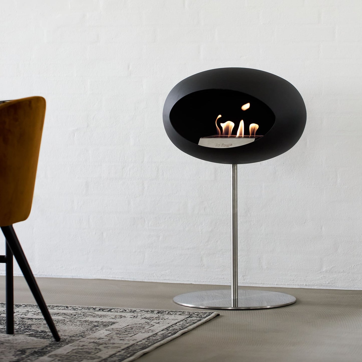 Le Feu Steel Low Dome Black