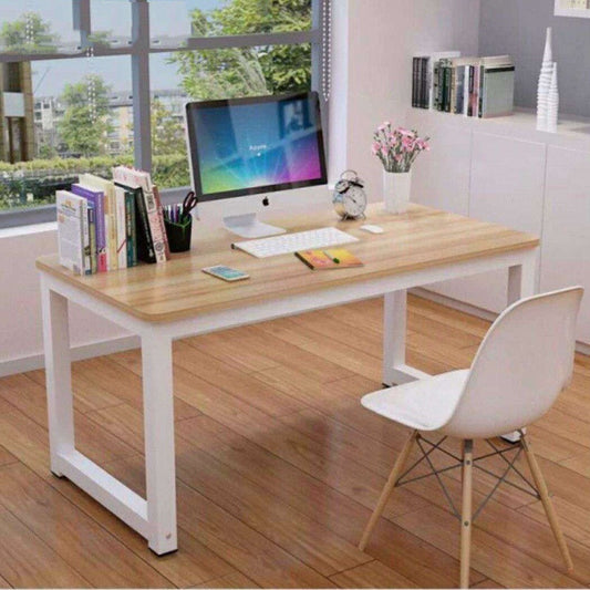 Bureau d'ordinateur simple pour le bureau à domicile
