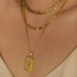 Gold Geo Floral Necklace | Jewelry | gold chain | Austrige