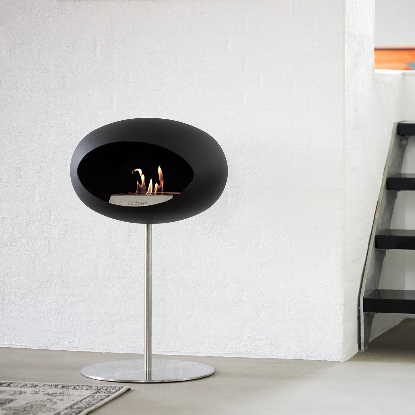 Le Feu Steel Low Dome Black