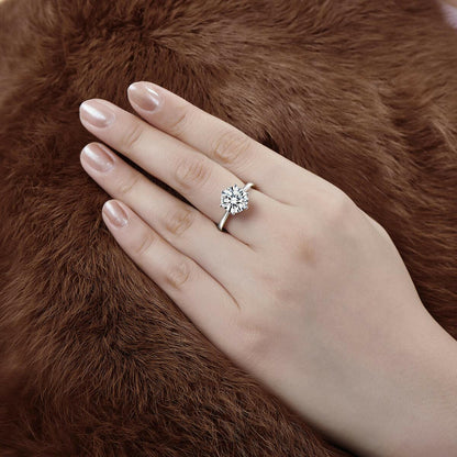 Luxury Moissanite Engagement Ring | Jewelry | Engagement | Austrige