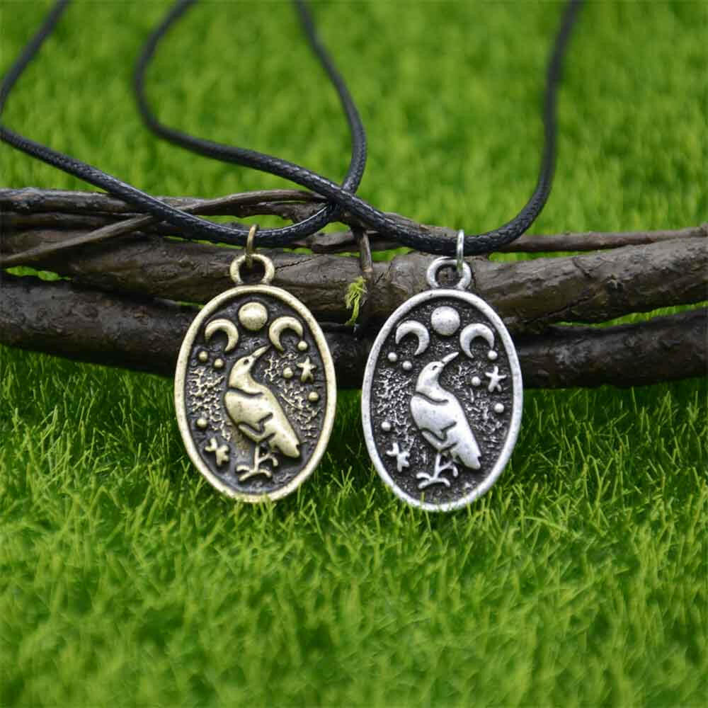 Viking Amulet Necklace | Austrige